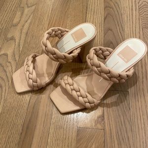 Dolce Vita v-paily cream Stella heel sz 7